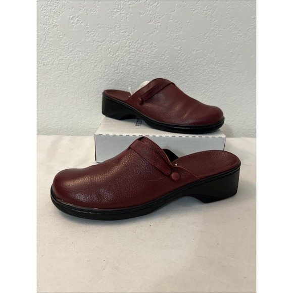 Clarks Shoes - Clarks‎ Clogs Womens 11 Maroon Red Slip On Mule Soft Cushion Leather Comfort